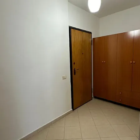 Greg Apartment's * Golem (Tirana)